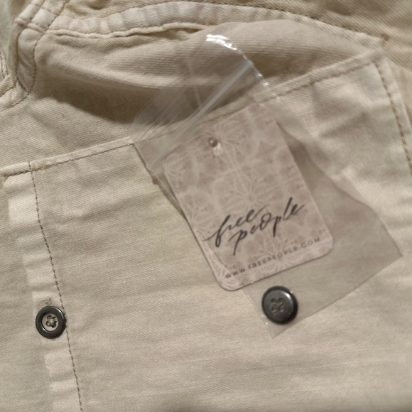 We The Free 2 Way Long Sleeve Wrap Around Ivory Denim Cropped Top Front Pocket - Picture 12 of 16